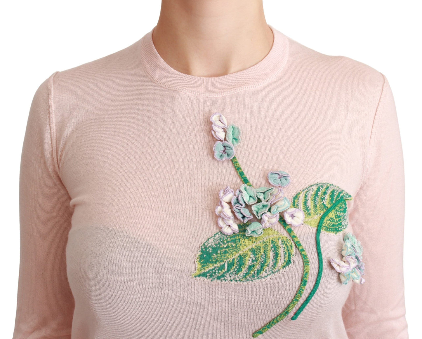 Pull en cachemire et soie fleuri rose