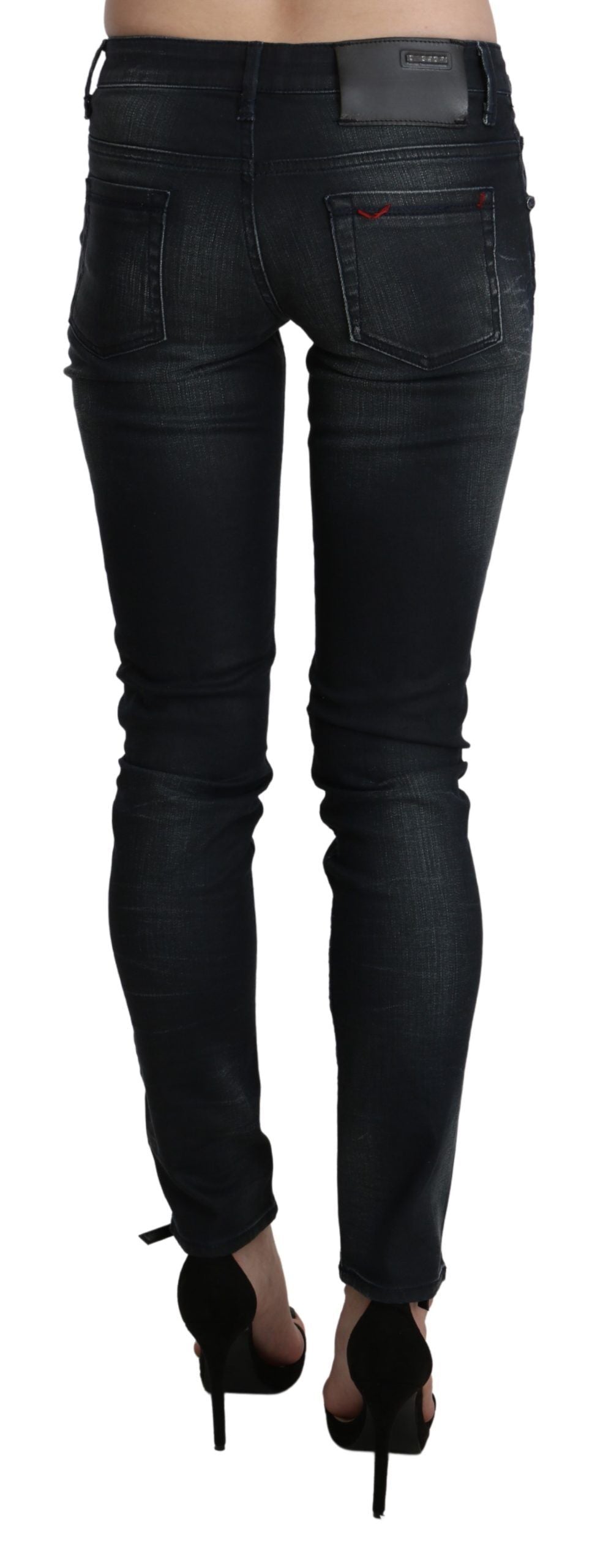 Schwarze, verwaschene Skinny-Jeanshose mit niedriger Taille