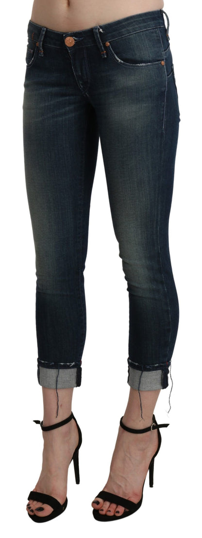 Pantaloni in denim corto skinny a vita bassa lavato blu