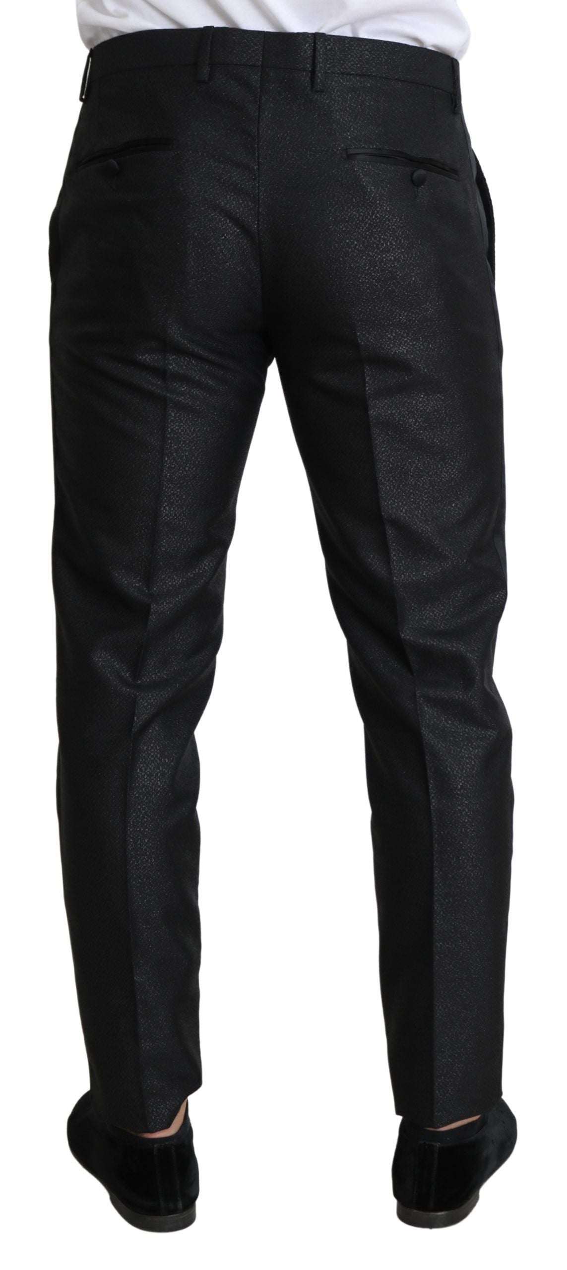 Abito pantalone attillato nero metallizzato