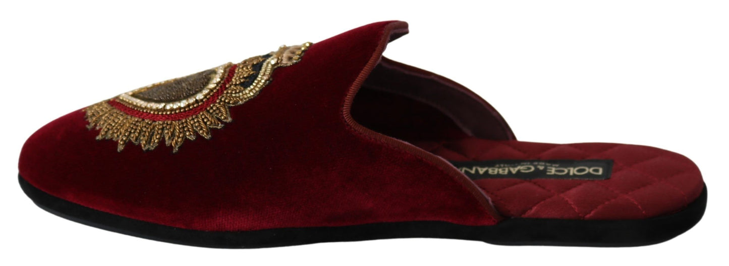 Chaussures à glissière en velours rouge avec broderie Sacré-Cœur