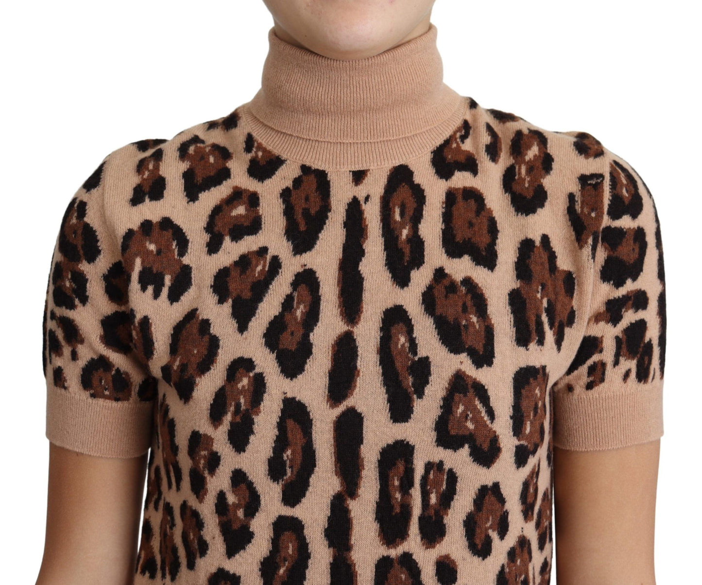 Top dolcevita in lana vergine con stampa leopardata beige