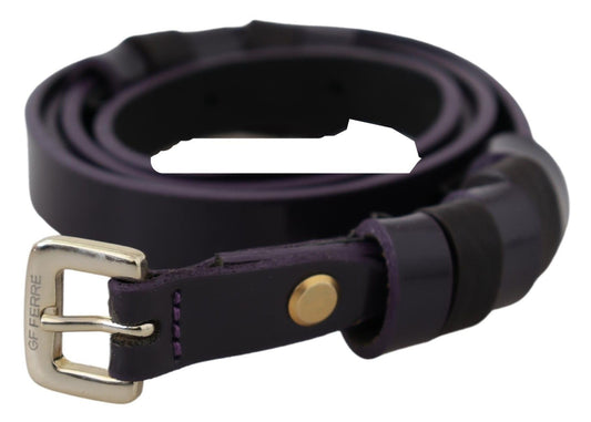 Ceinture fine en cuir noir avec boucle chromée en métal doré