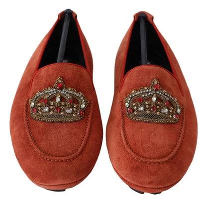 Mocassins en cuir orange avec couronne en cristal