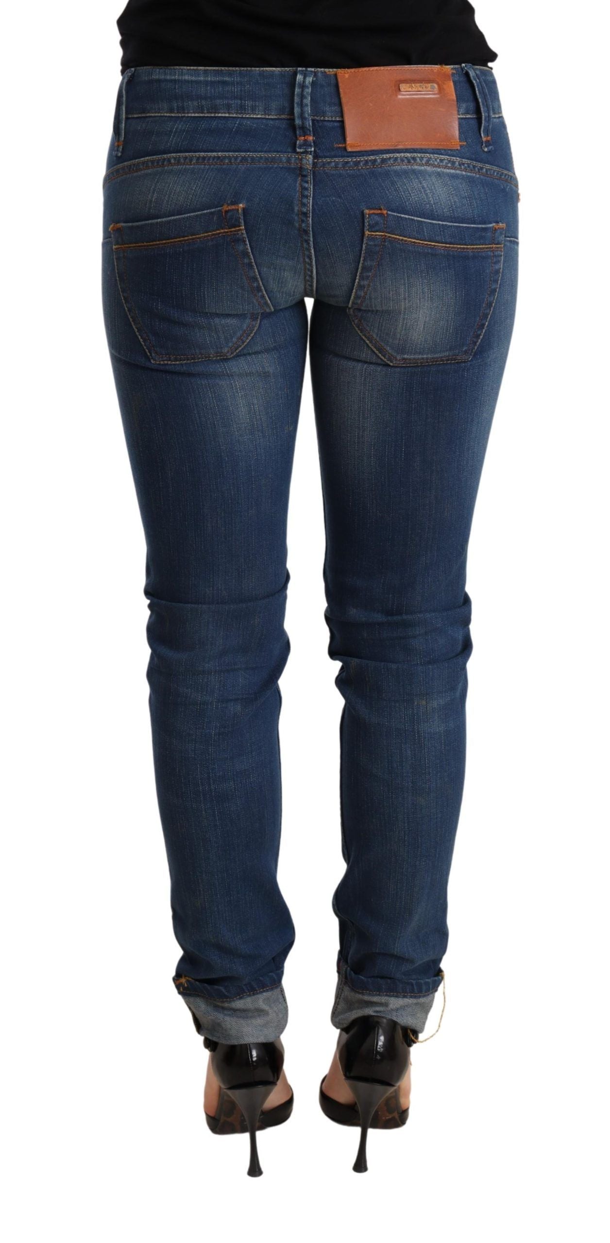 Pantaloni jeans skinny in denim blu lavato a vita bassa