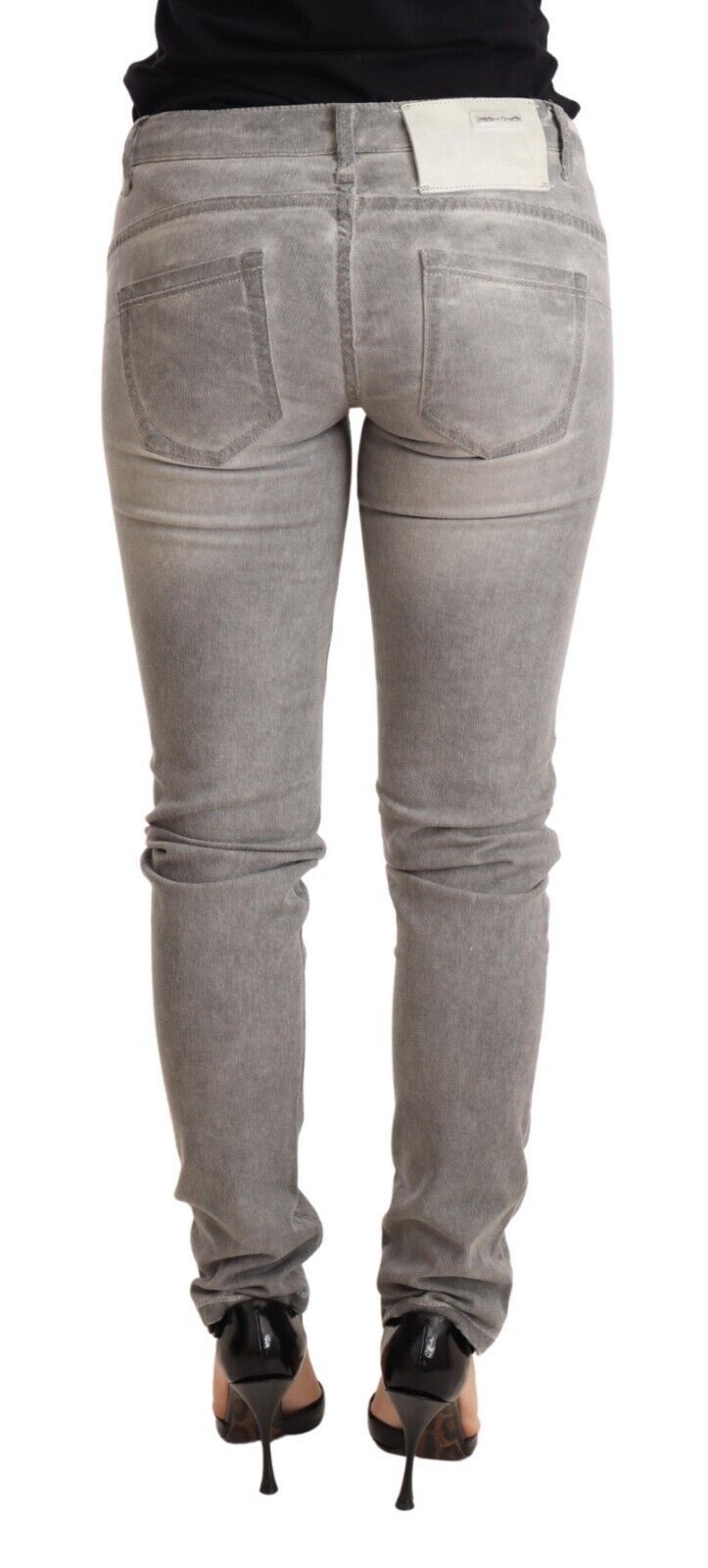 Jean coupe slim en coton lavé gris clair pour femme