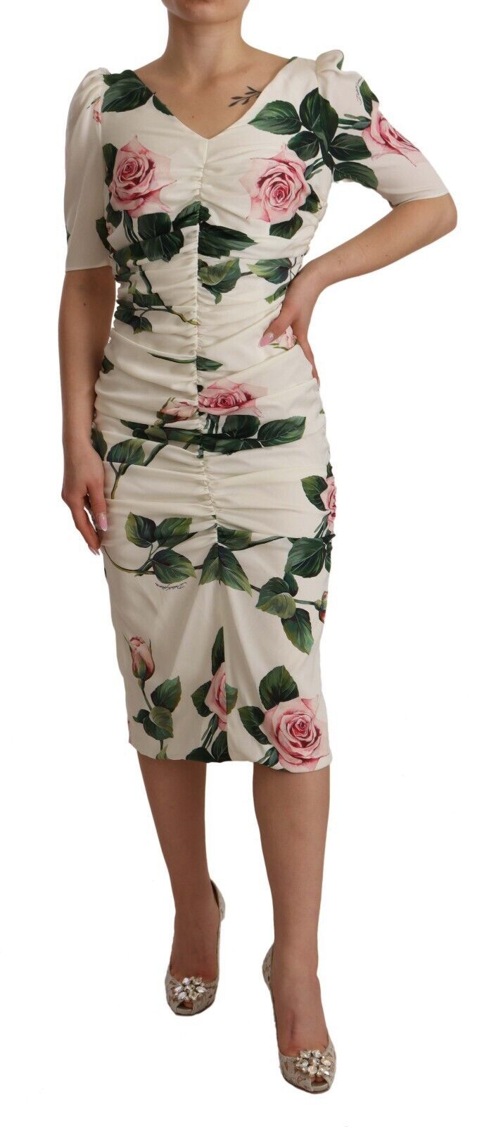 Weißes, plissiertes Kleid aus Stretch-Seide mit Rosen-Print