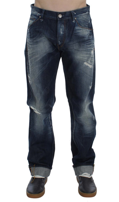 Blau gewaschene Jeans aus Baumwolldenim mit normaler Passform