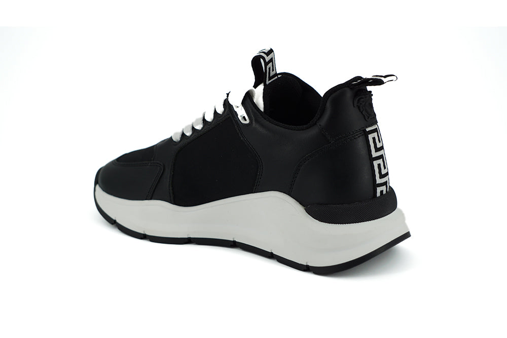 Elegante einfarbige Ledersneaker