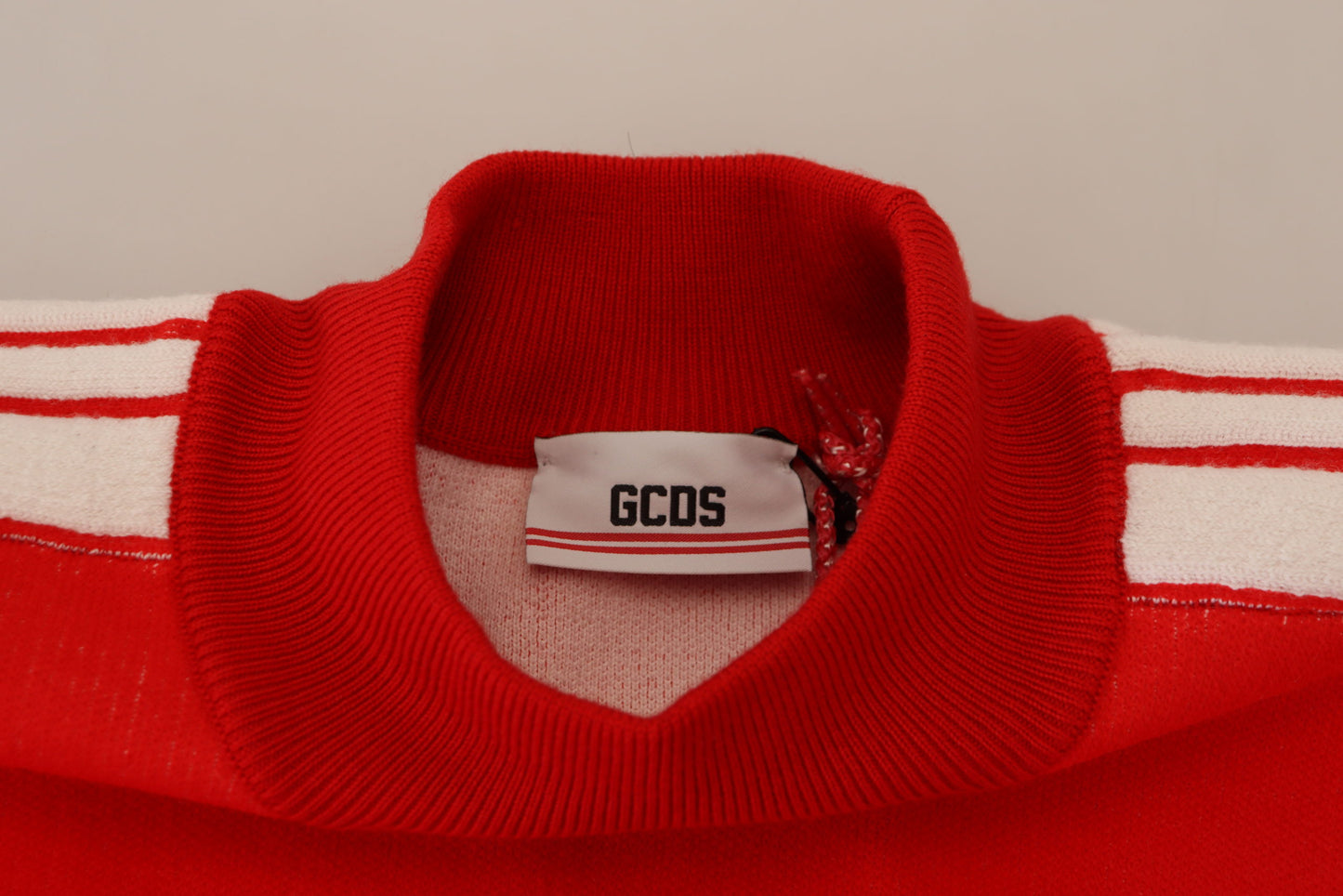 GCDS Eleganter roter Pullover für Herren