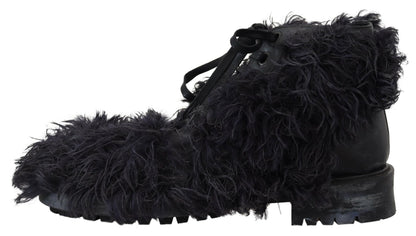 Scarpe con stivali in shearling da combattimento in pelle nera