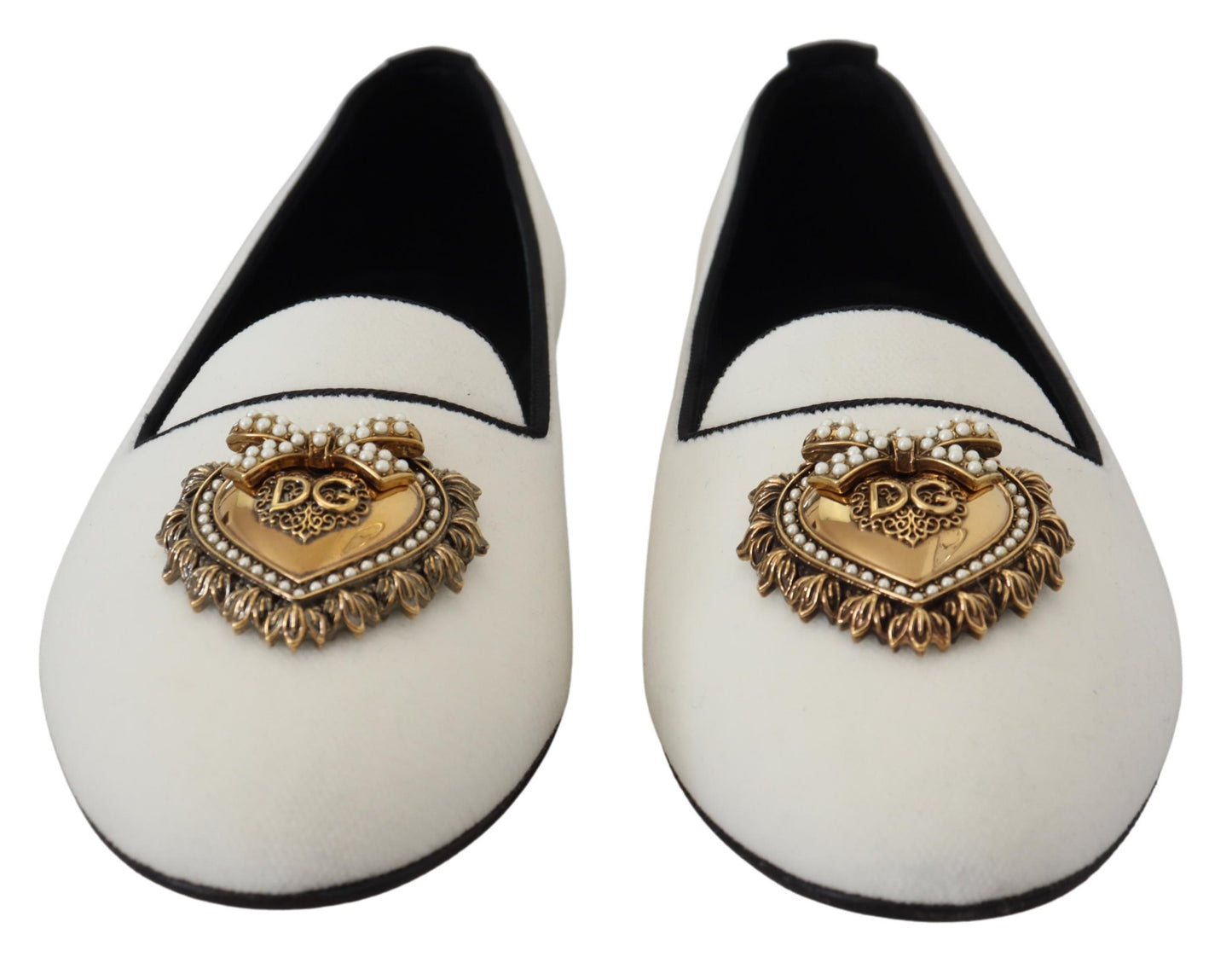 Dolce &amp; Gabbana – Elegante Loafer aus weißem Samt mit goldenem Herzdetail