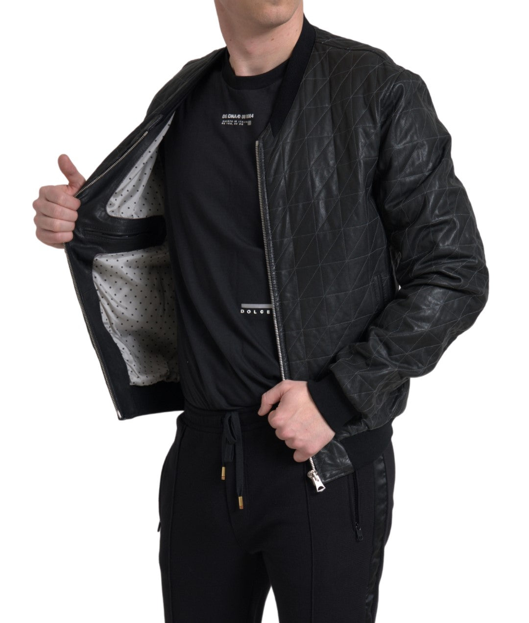 Giubbotto bomber in pelle nera con zip intera