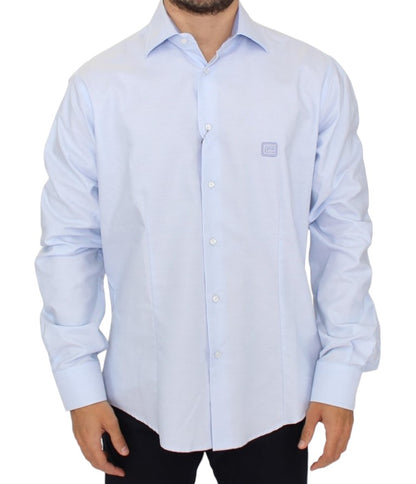 Chemise en coton bleu clair