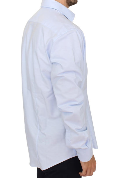 Chemise en coton bleu clair