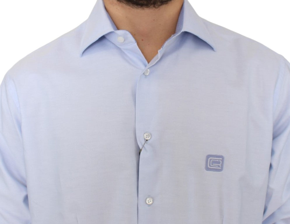 Chemise en coton bleu clair