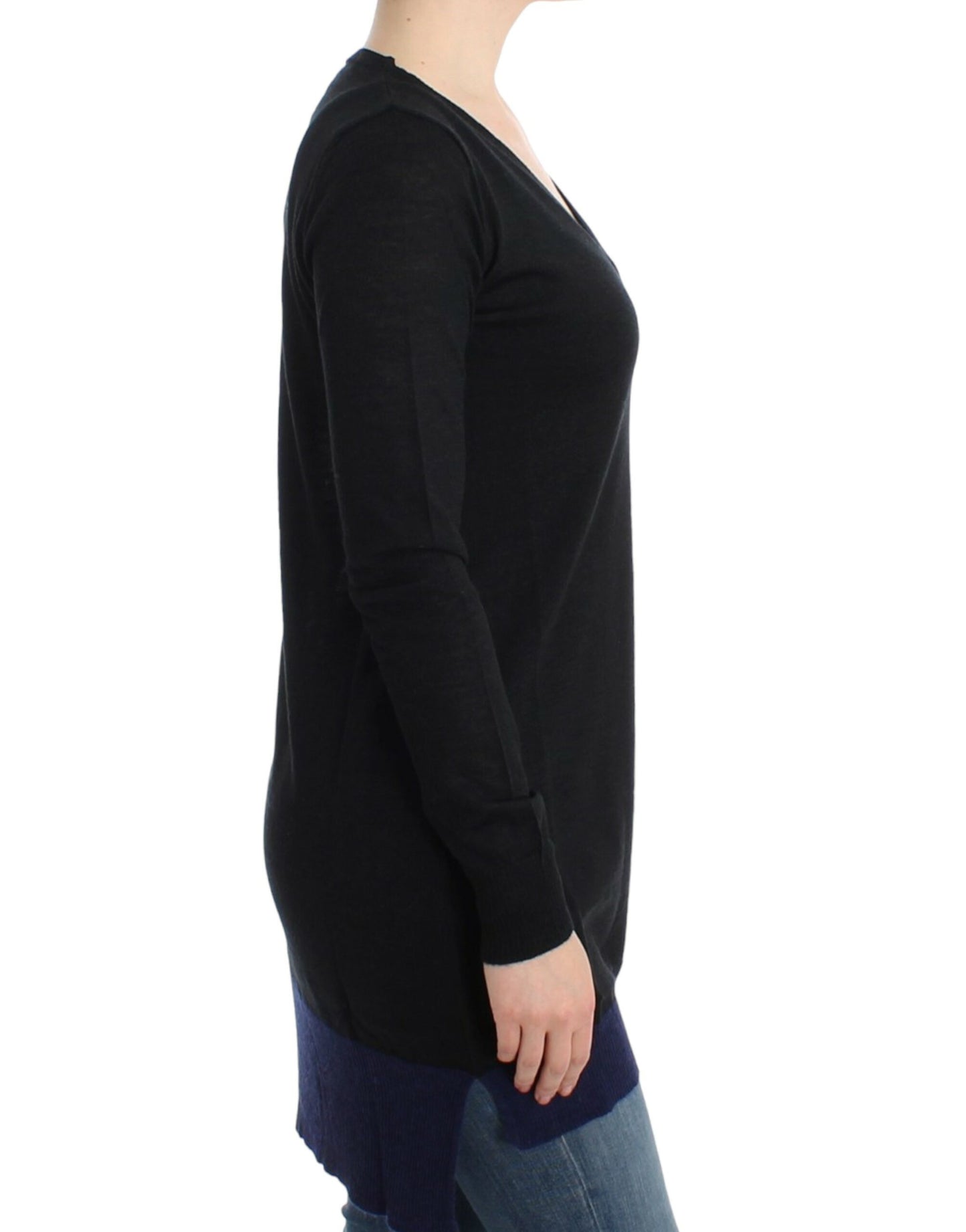 Maglione leggero nero con scollo a V