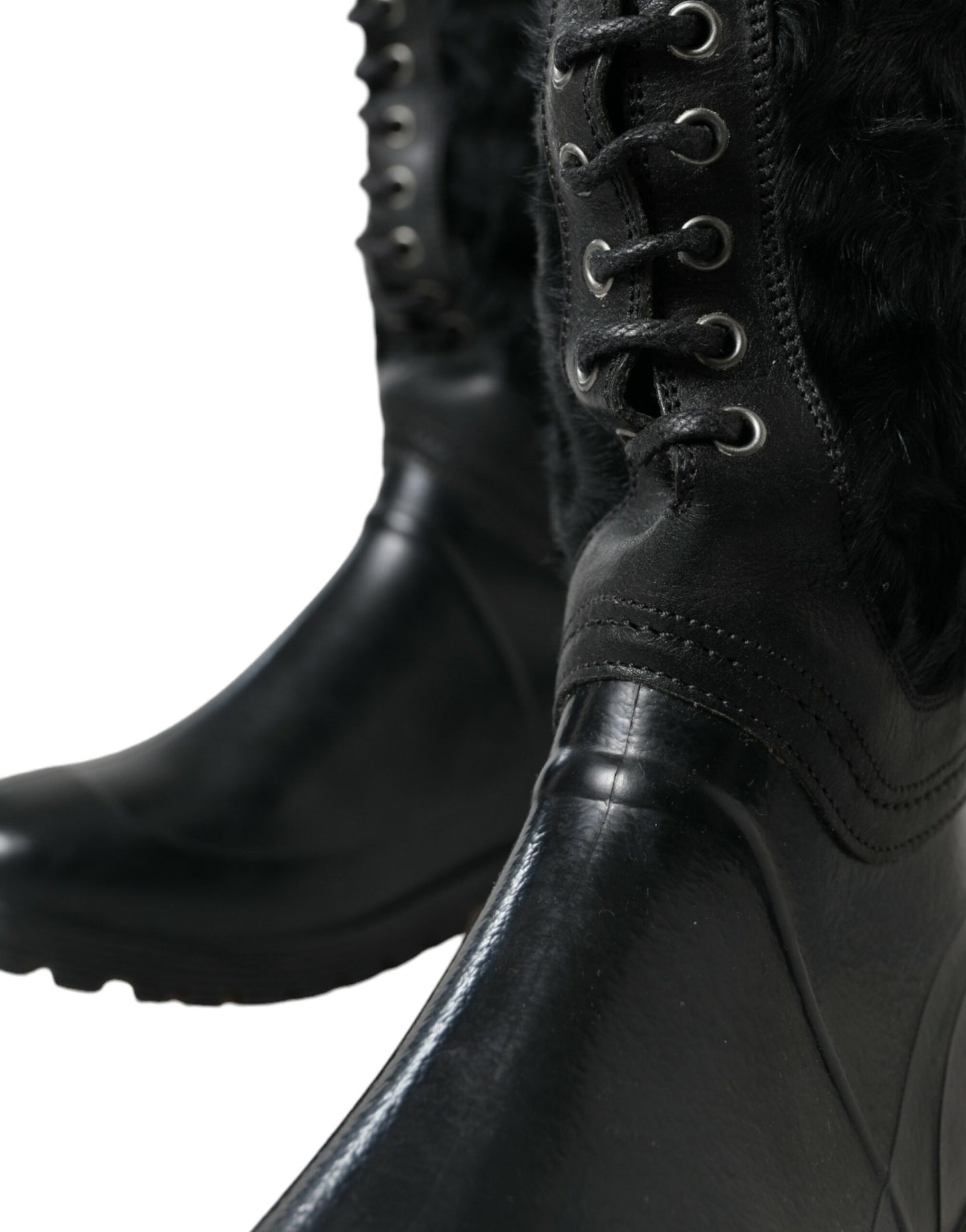 Dolce &amp; Gabbana – Elegante schwarze Stiefel mit halbhohem Schaft aus Lammfell