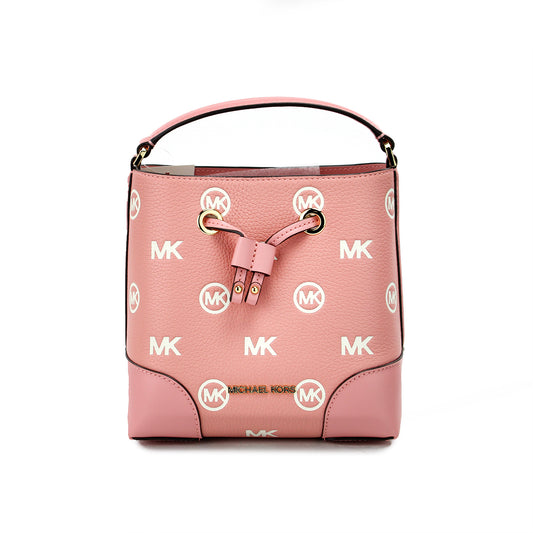 Michael Kors – Mercer – Kleine Messenger-Tasche mit Kordelzug und Prägung „Primrose“