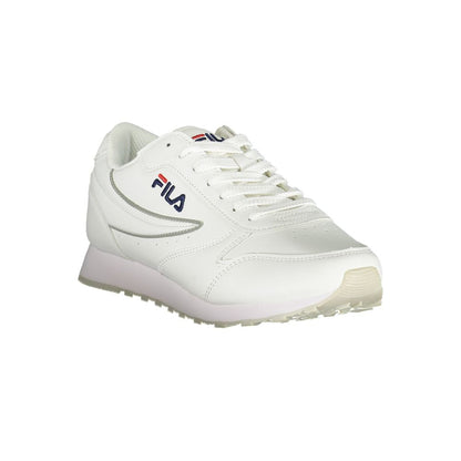 Fila Chic – Weiße Schnürsneaker mit Kontrastdetails