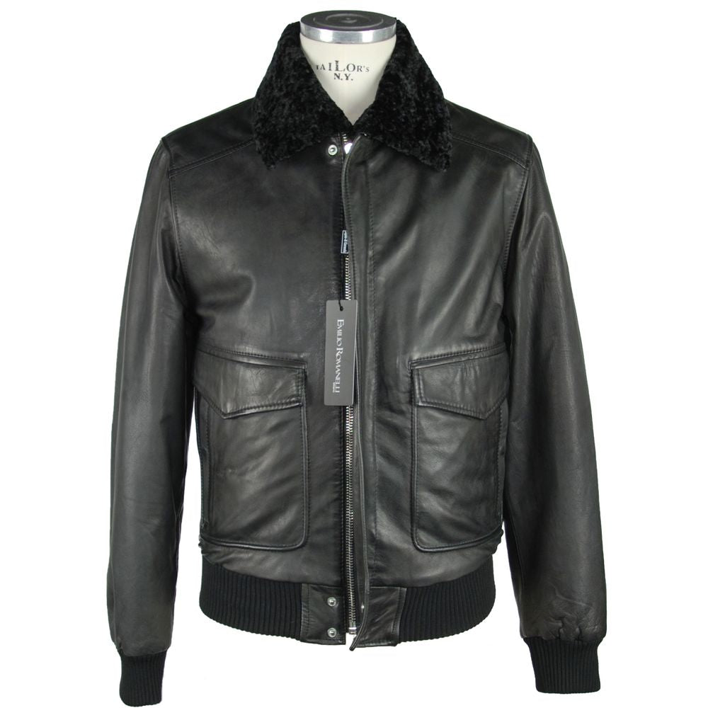 Schwarze Lederjacke