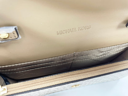 Michael Kors – Jet Set Travel – Kleine Umhängetasche mit Überschlag in Hellgold