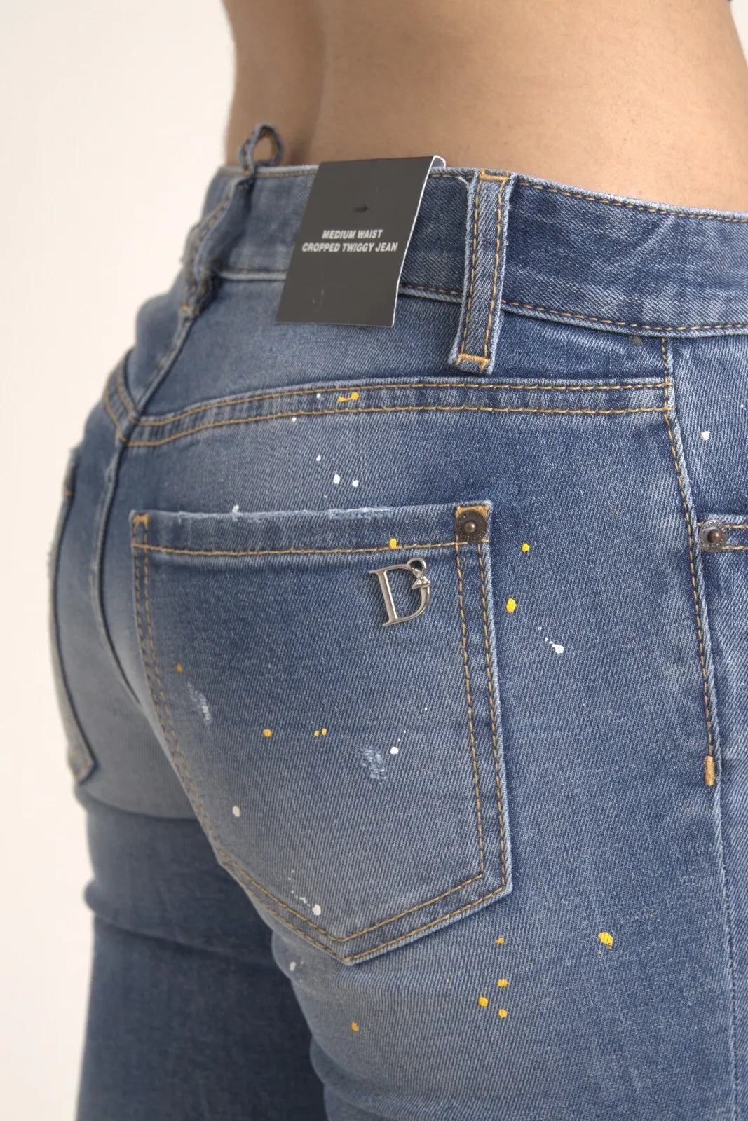 Dsquared² – Verkürzte Jeans aus Twiggy-Denim mit mittlerer Taille, Blau