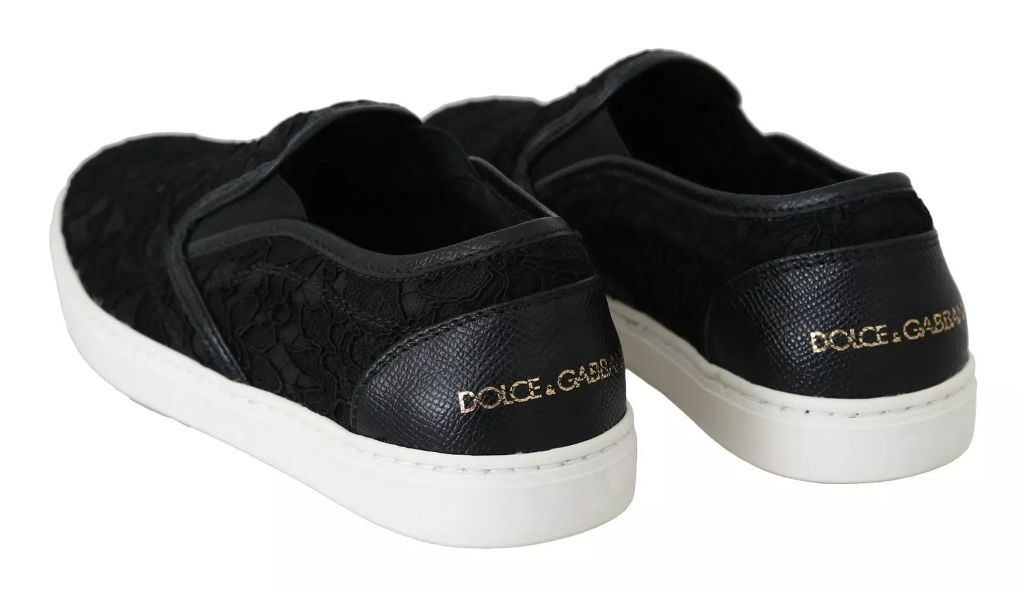 Dolce &amp; Gabbana – Flache Slip-On-Sneakers aus schwarzem Spitzenleder mit Logo