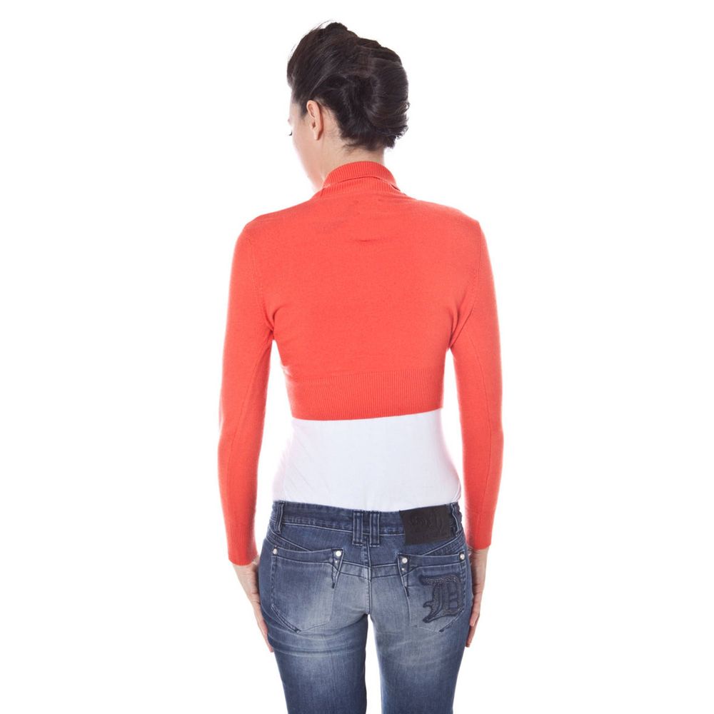 Roter Wollpullover Datch