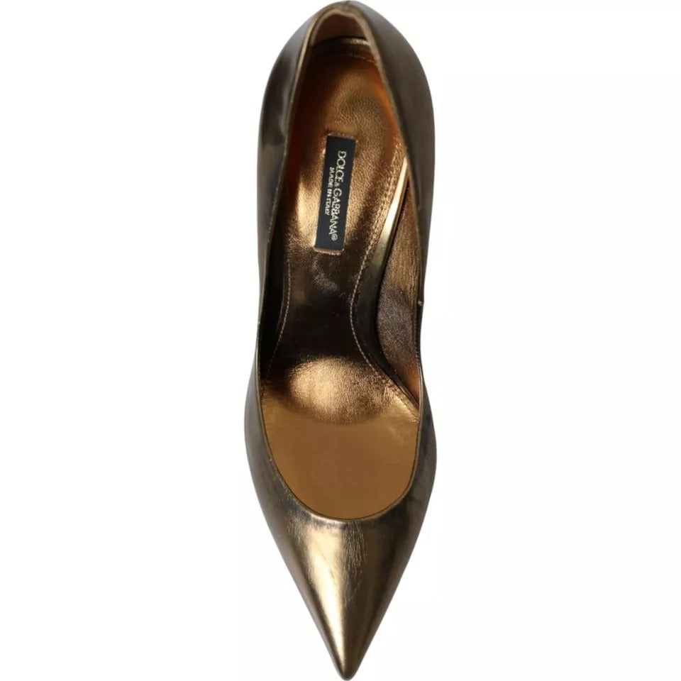 Dolce &amp; Gabbana Pumps mit verzierten Absätzen aus bronzefarbenem Leder