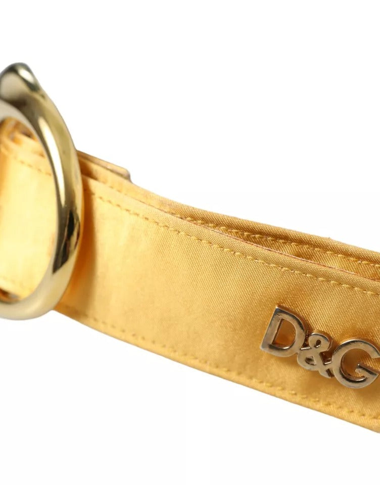 Dolce &amp; Gabbana Gürtel aus goldenem Satinleder mit ovaler Metallschnalle