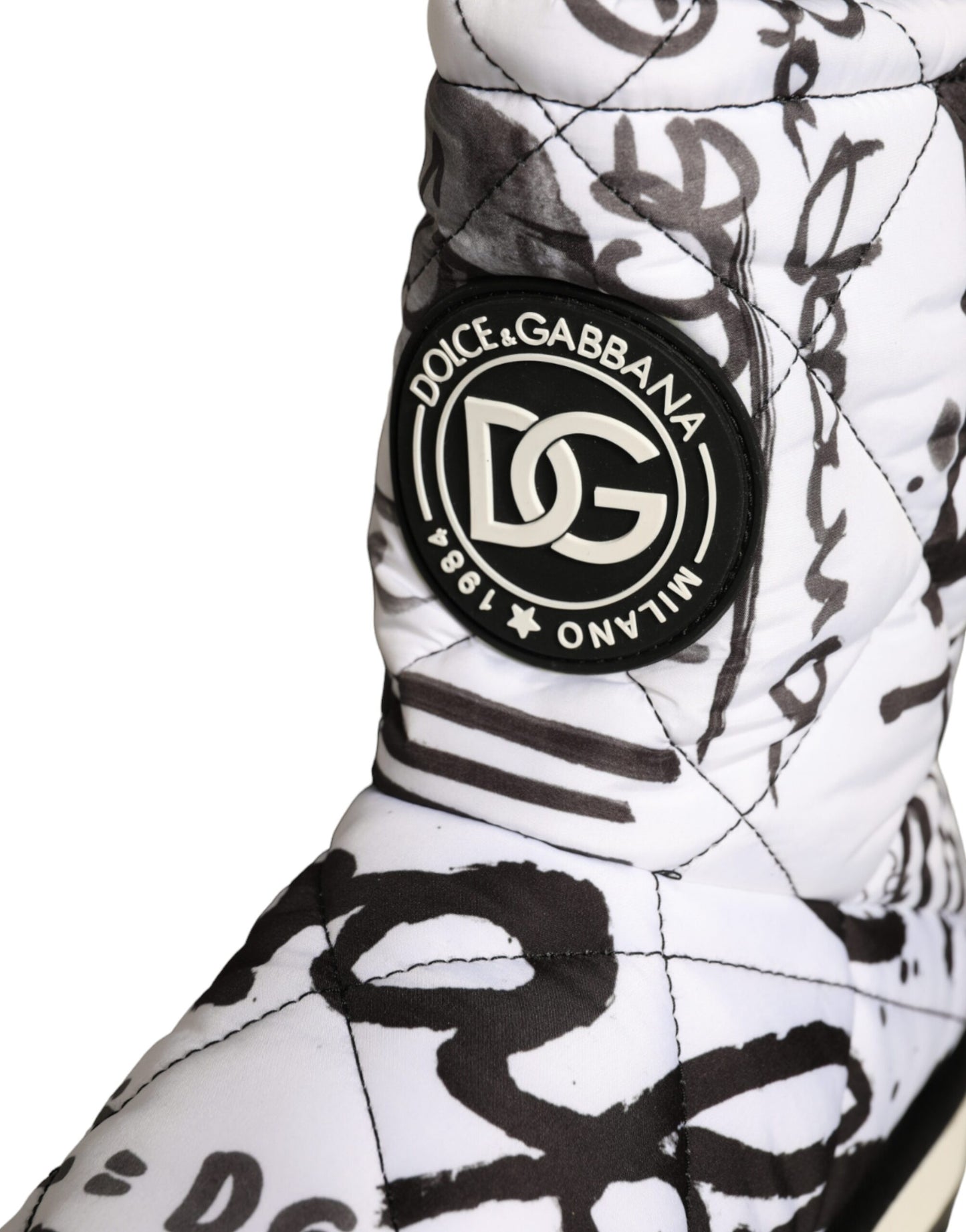 Dolce &amp; Gabbana – Weiße, gepolsterte Stiefel mit Logo-Print, wadenlang