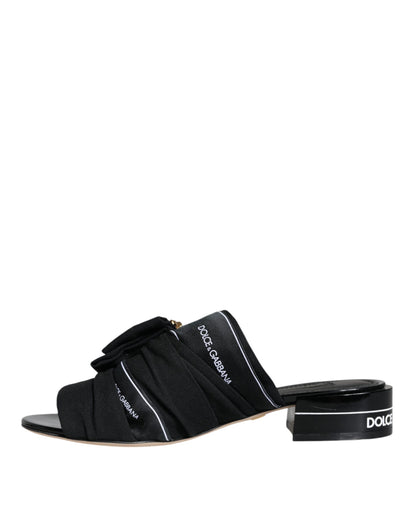 Dolce &amp; Gabbana – Sandalen mit Kristallen in Schwarz und Weiß