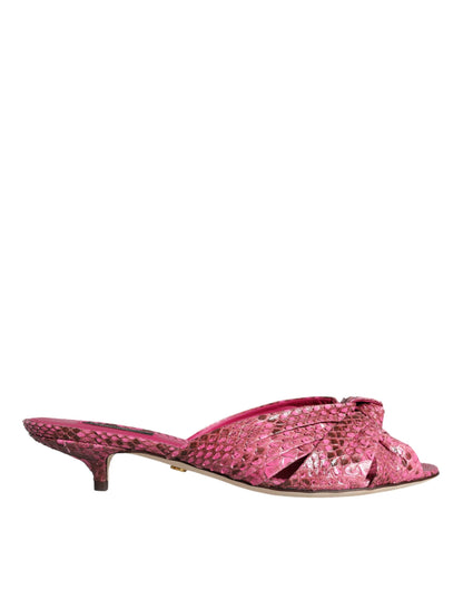 Dolce &amp; Gabbana – Pantoletten mit Kitten-Heels aus rosa Pythonleder