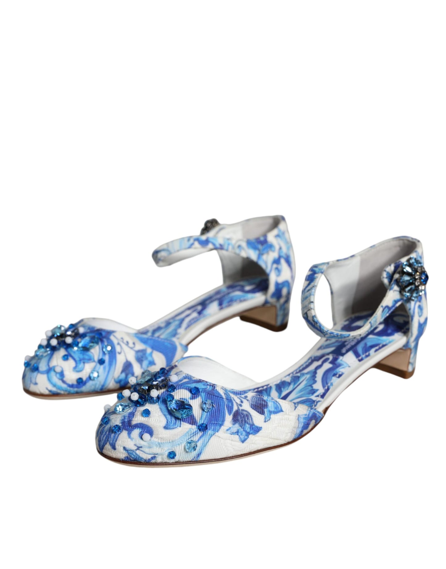 Dolce &amp; Gabbana – Sandalen mit Knöchelriemen in Weiß und Blau mit Majolika-Print