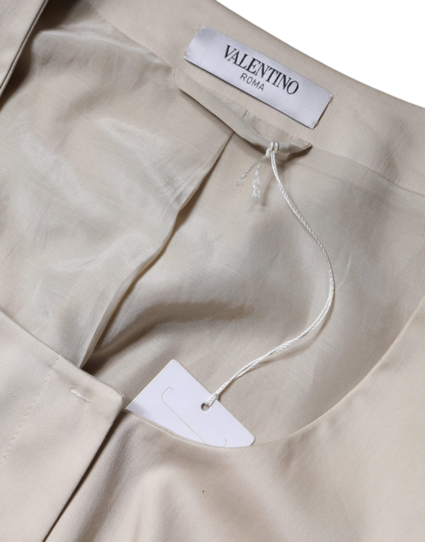 Valentino – Beige Blazerjacke aus Baumwolle mit langen Ärmeln und Rundhalsausschnitt