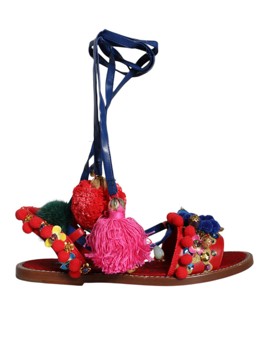 Dolce &amp; Gabbana – Sandalen mit Fellumschlag und Bommeln in Mehrfarbig