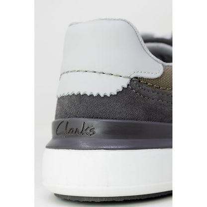 Clarks – Graue Gummi-Sneaker