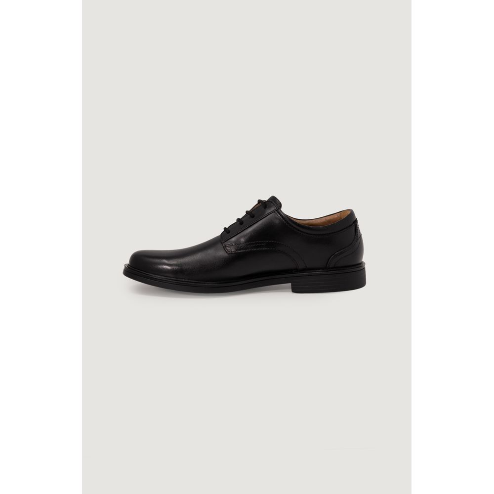 Clarks – Schwarze Lederpumps