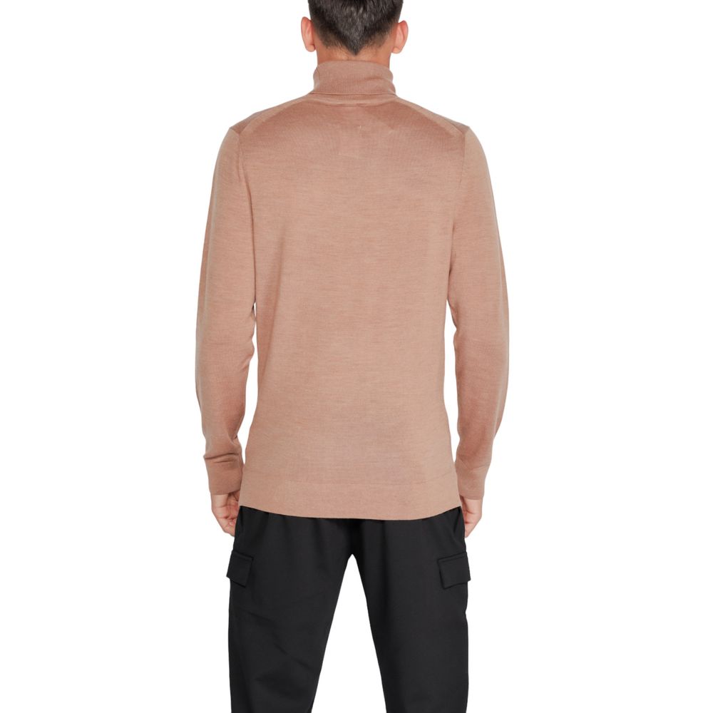 Calvin Klein – Beigefarbener Wollpullover