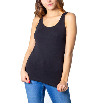 Nur schwarze Baumwolltops und T-Shirts