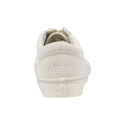 Vans – Beige Wildleder-Sneaker