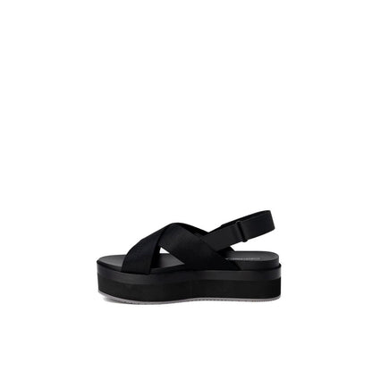 Calvin Klein Jeans – Schwarze Sandalen aus recyceltem Polyethylen