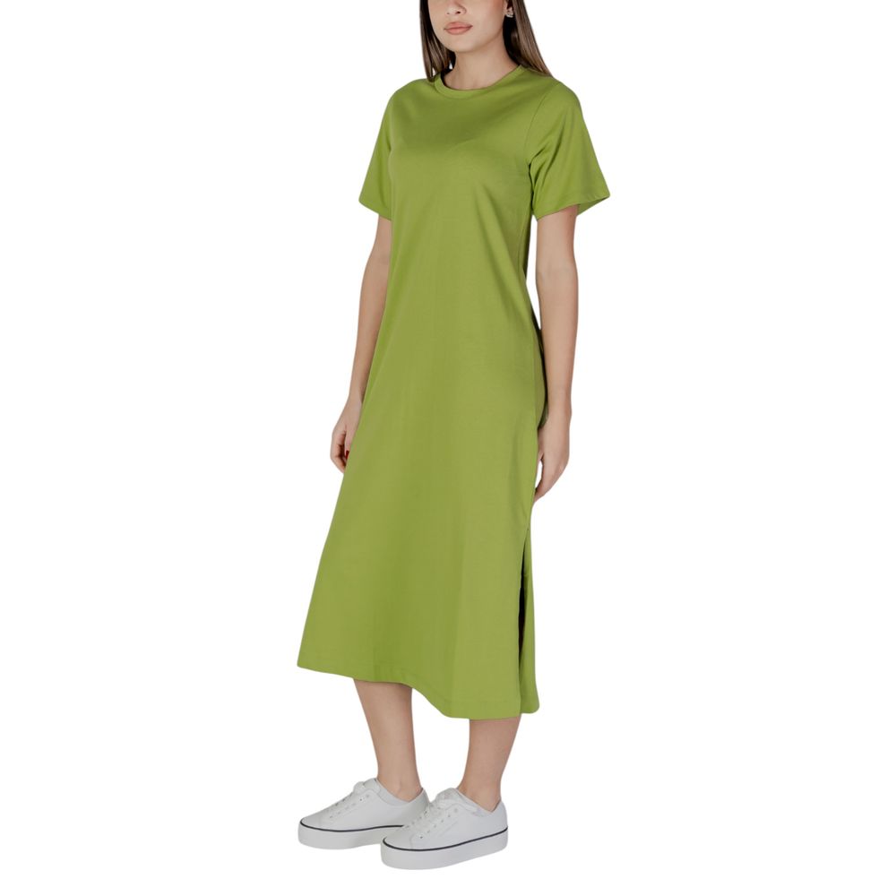 B.Young Green Cotton Dress