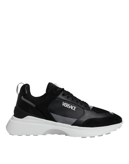 Versace – Niedrige Sneaker mit Medusa-Muster in Schwarz