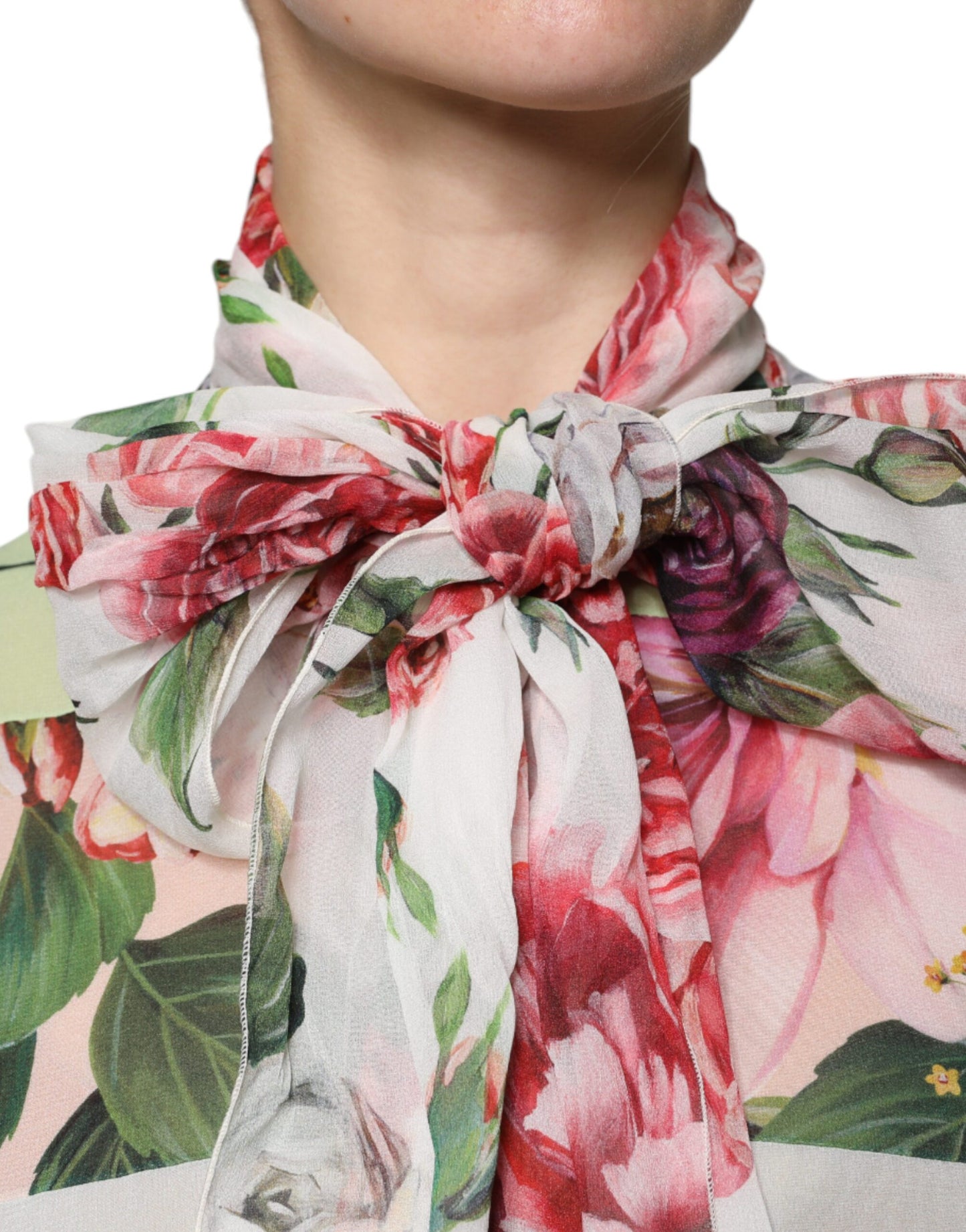 Dolce &amp; Gabbana, mehrfarbiges Oberteil mit Ascot-Kragen und Blumen-Patchwork