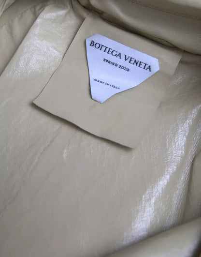 Bottega Veneta – Trenchcoat-Jacke aus beigefarbenem Lammleder