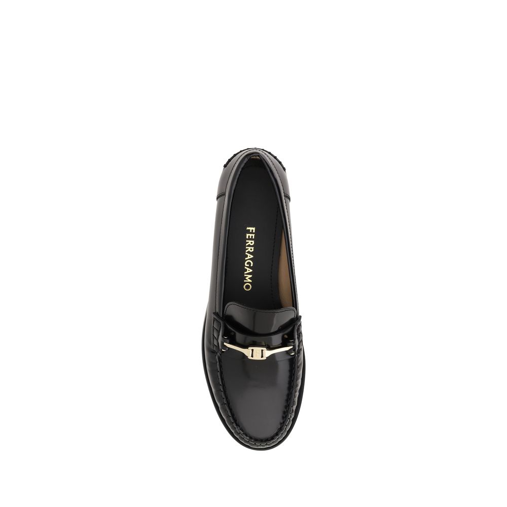 Ferragamo Loafer aus Lackleder