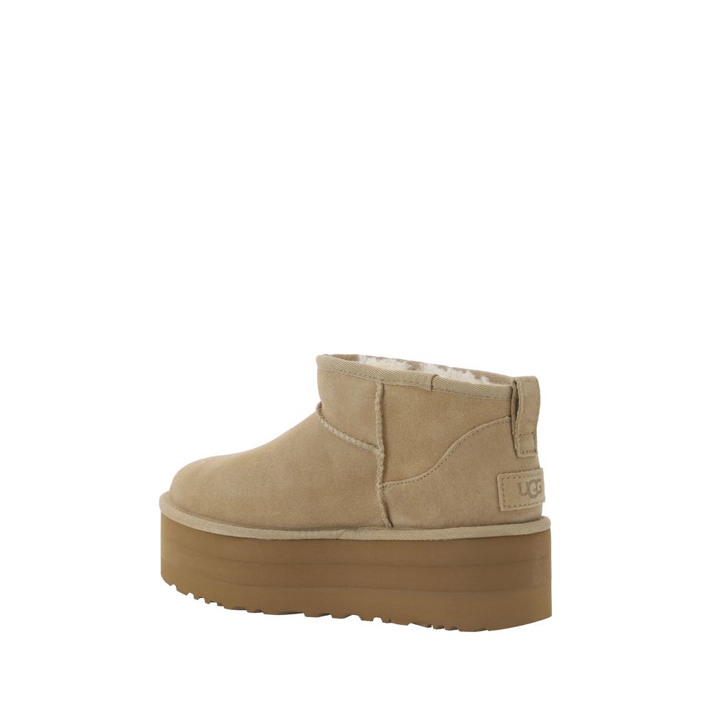 UGG Classic Ultra Mini Plateaustiefel