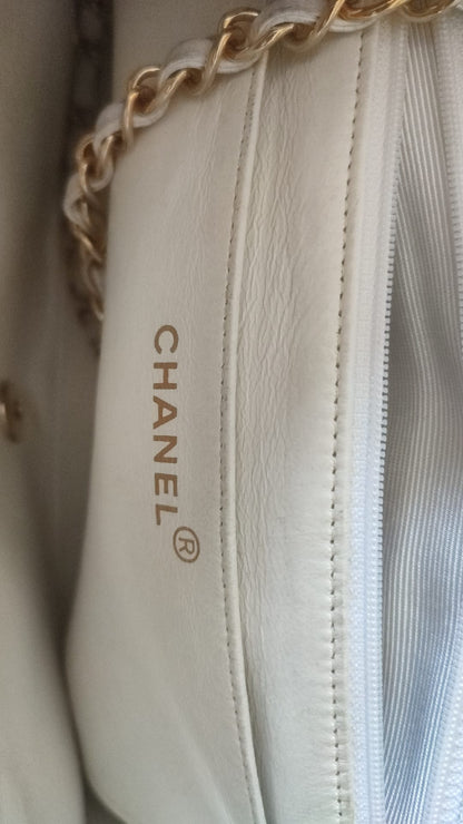 Chanel White Medium Classic DIANA Shoulder Bag Gold Plated Purse